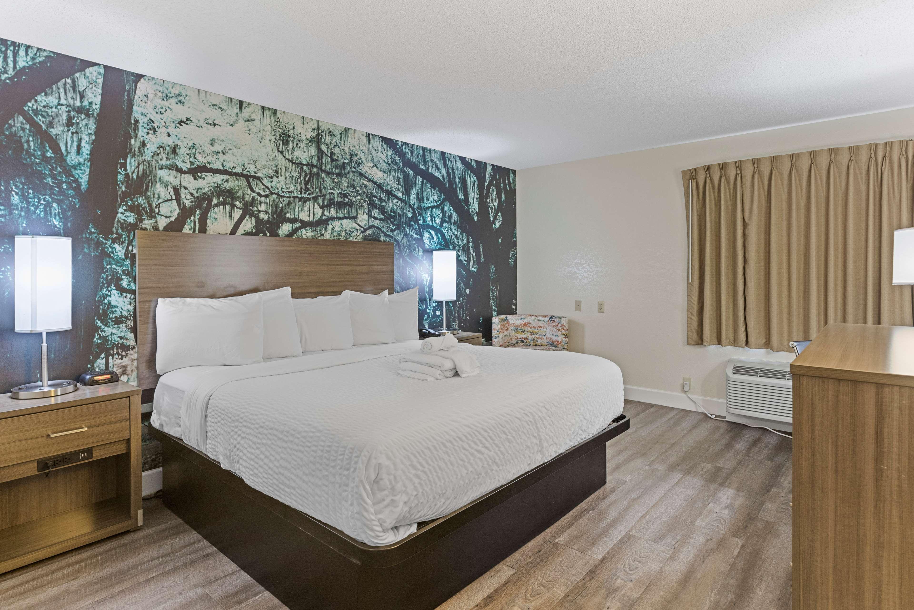 Glo Best Western Savannah-Gateway I-95 מראה חיצוני תמונה